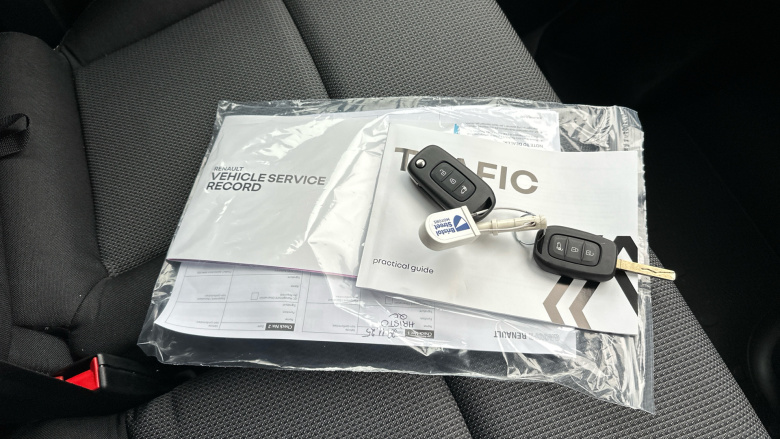 Renault Trafic Swb Diesel SL30 Blue dCi 130 Advance [Safety] Van